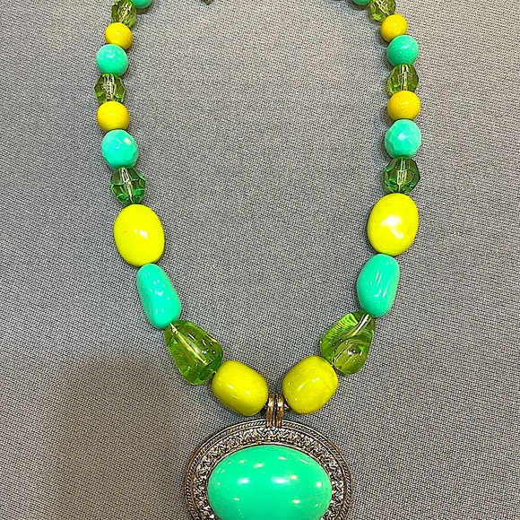 💍❤️(Vintage) Green Chunky Beaded NECKLACE ((Excellent))❤️💍